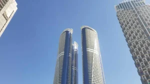 PARAMOUNT TOWERS